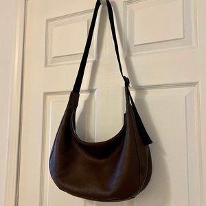 [Brand new] BAGGU leather Crescent bag in dark brown